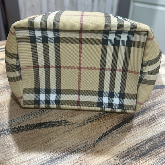 VINTAGE BURBERRY HANDBAG - Picture 2 of 16